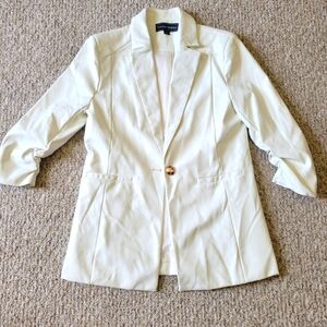 White blazer with 3/4 ruched sleeves